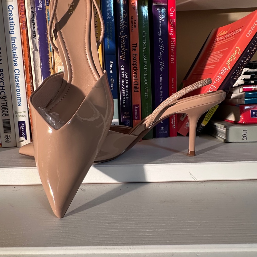 ZARA Women's Nude Patent Slingback Heels - Picture 5 of 9